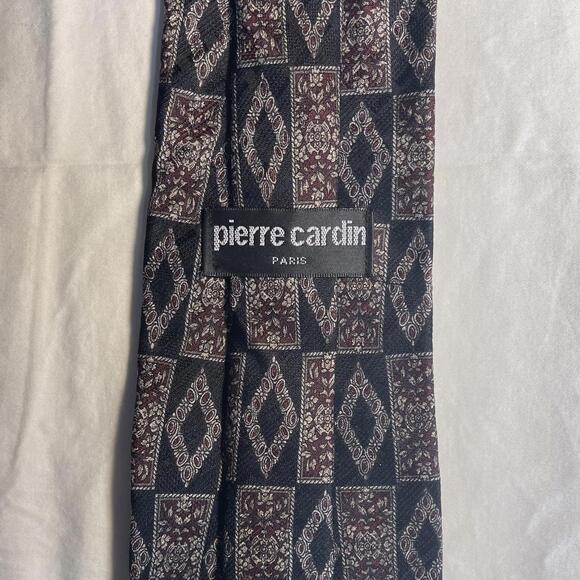 Vintage 70s Pierre Cardin Made in USA 100% Italian Silk Tie - Picture 1 of 3